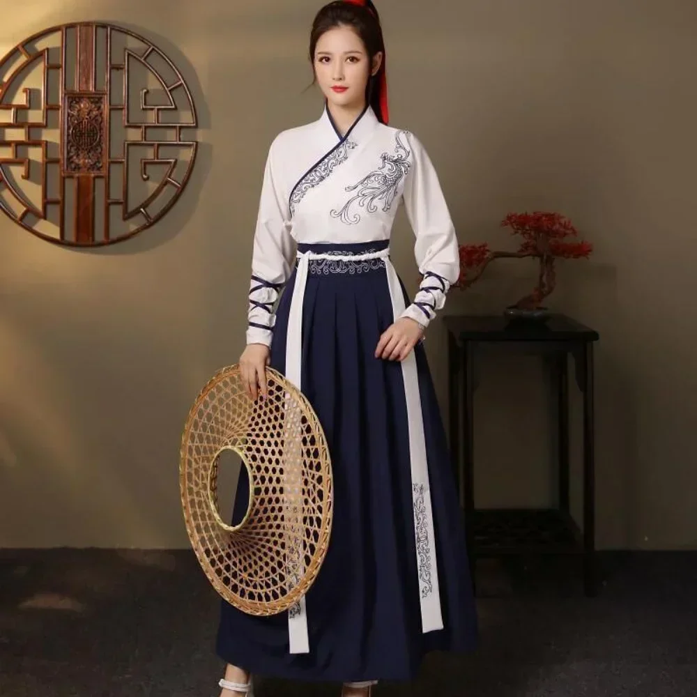 Vintage Fashion Queen - Modernes Hanfu Damen Top und Rock