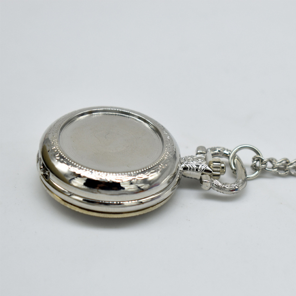 Maßgefertigte Vintage Metall-T – Vintage Fashion Jewelry Necklaces Bewertung und Preis