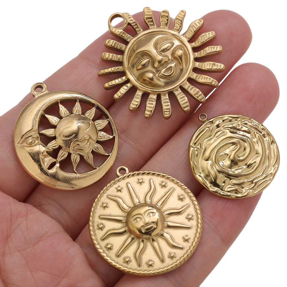 5 Stück PVD-Gold-Anhänger aus  – Vintage Fashion Jewelry Necklaces Bewertung und Preis